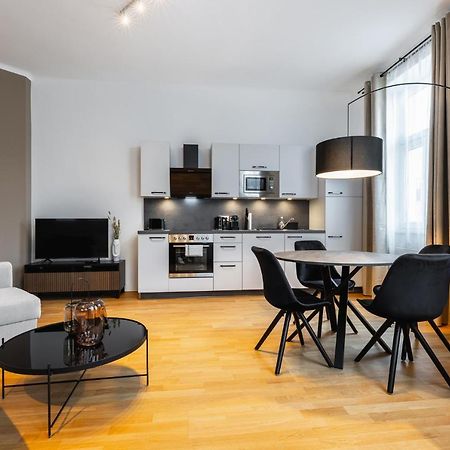 Trendy Apt With - Smart Tv, Coffee Machine In Meidling Vienna Esterno foto