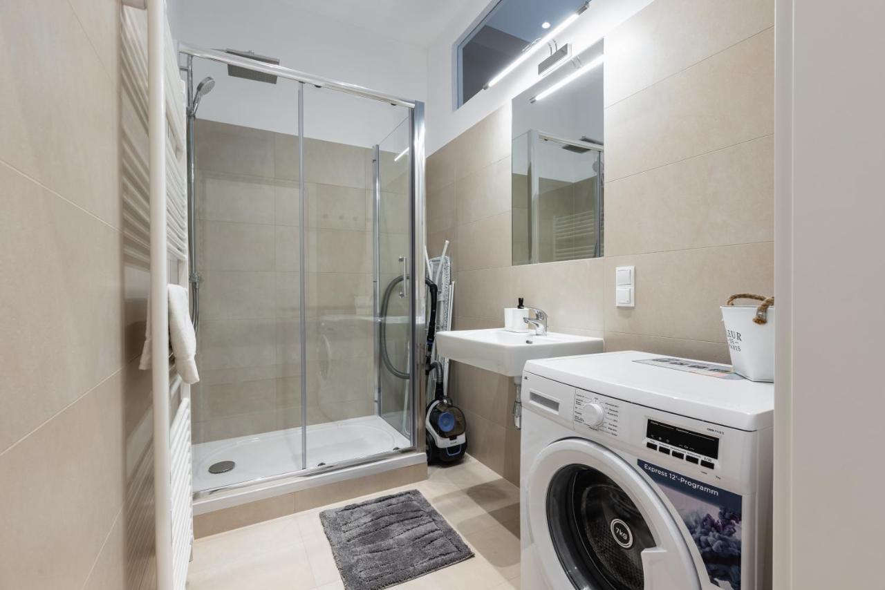 Trendy Apt With - Smart Tv, Coffee Machine In Meidling Vienna Esterno foto