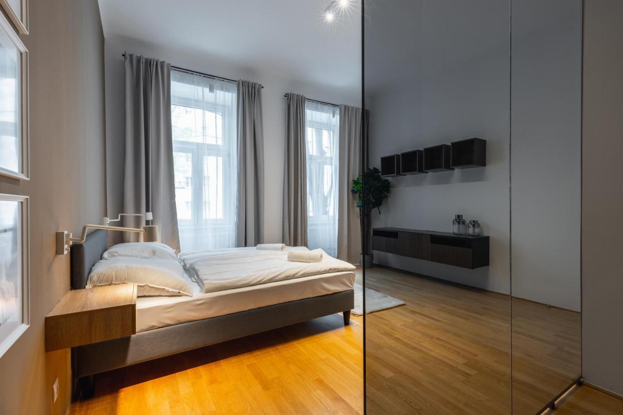 Trendy Apt With - Smart Tv, Coffee Machine In Meidling Vienna Esterno foto