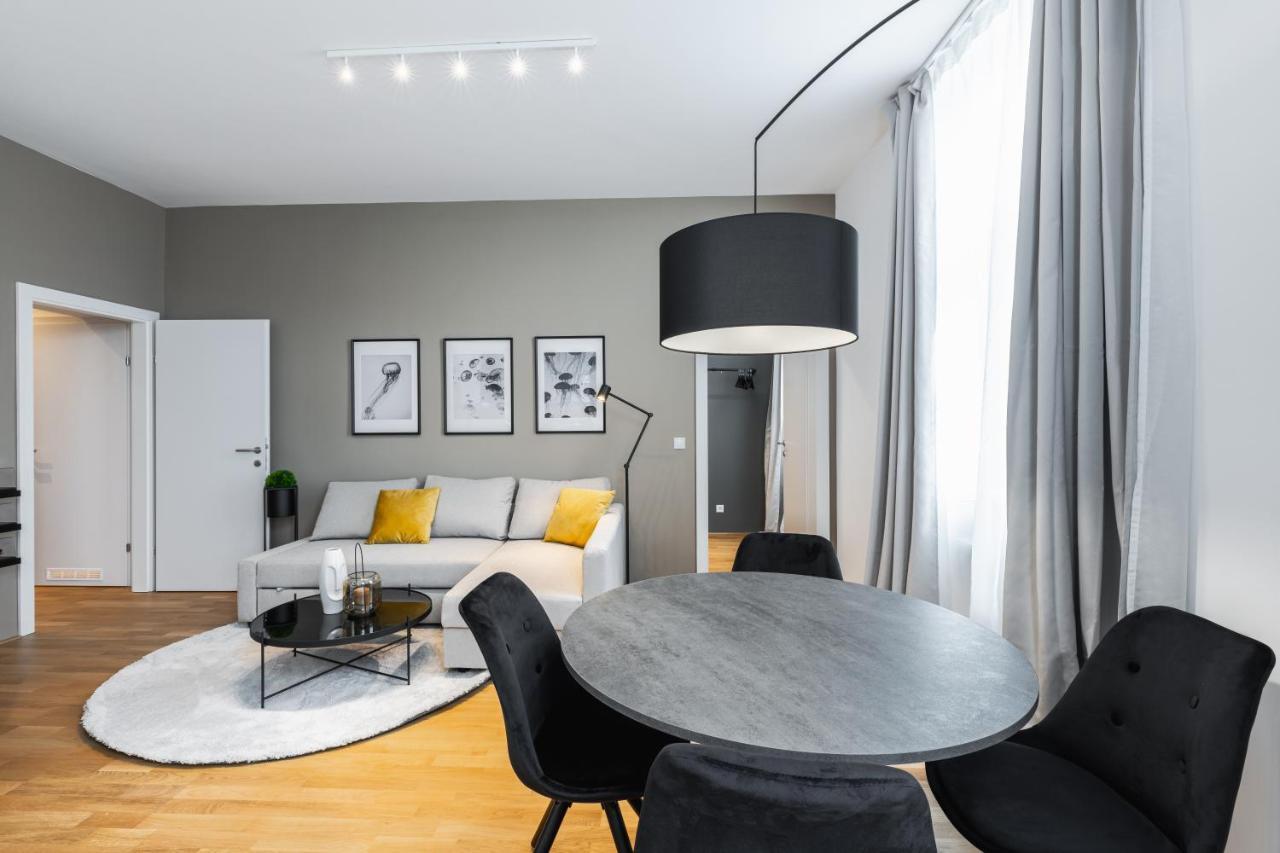 Trendy Apt With - Smart Tv, Coffee Machine In Meidling Vienna Esterno foto